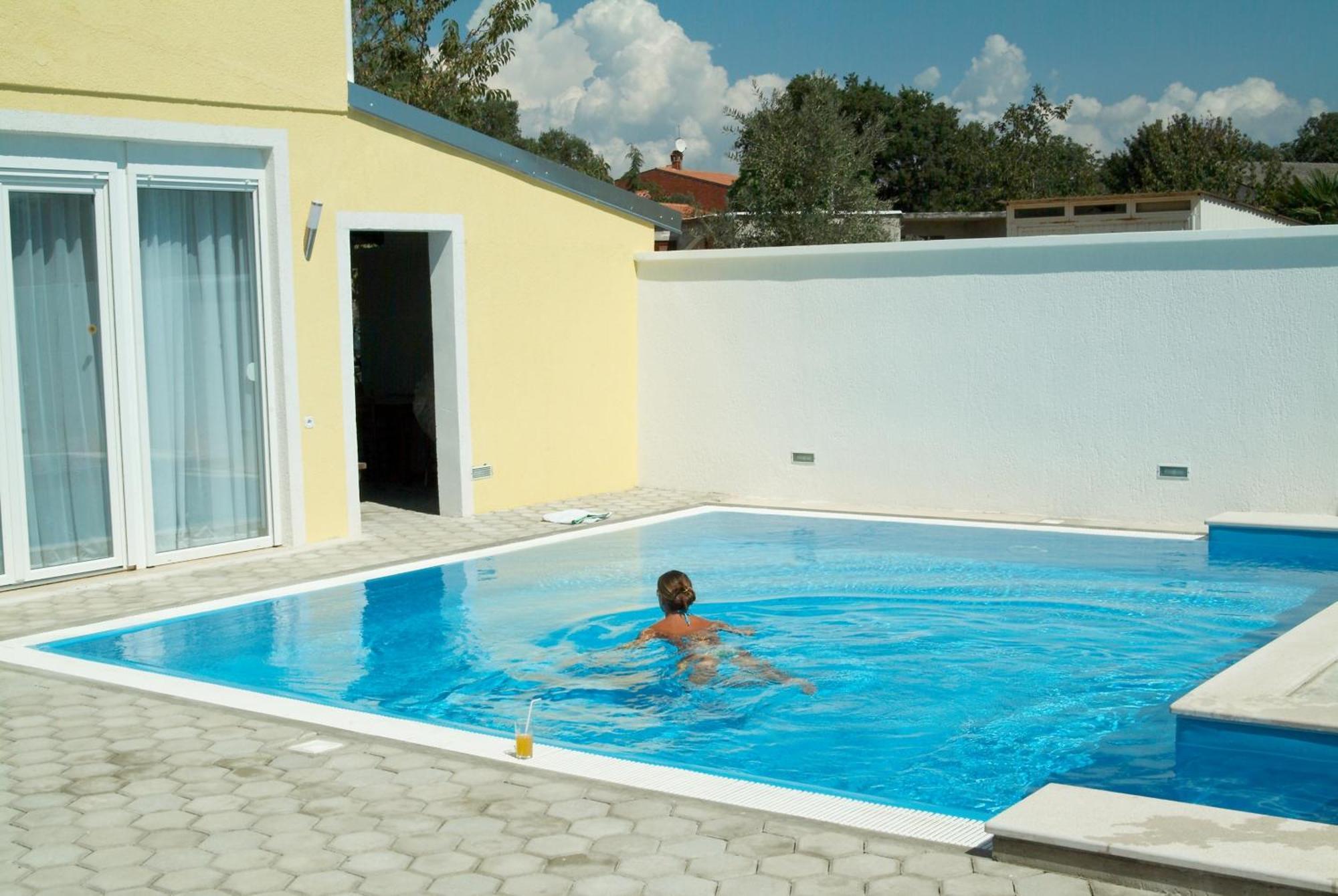 Rooms With A Swimming Pool Peroj, Fazana - 2235 Luaran gambar